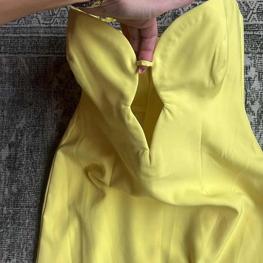 Bardot Strapless Yellow Dress - Picture 7 of 9
